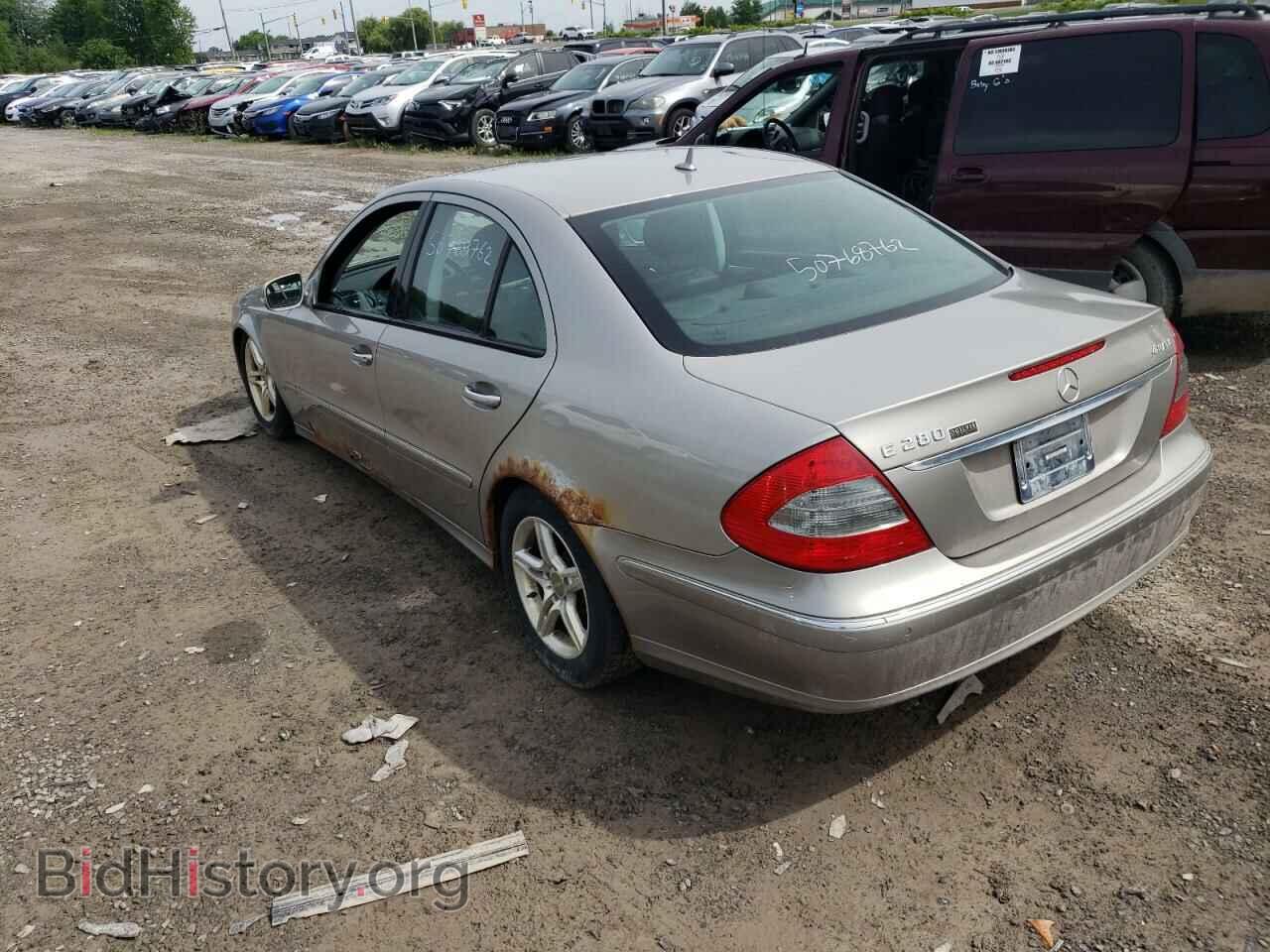 2007 MERCEDES-BENZ E-CLASS - VIN: WDBUF92X47X221115 - Фото 3