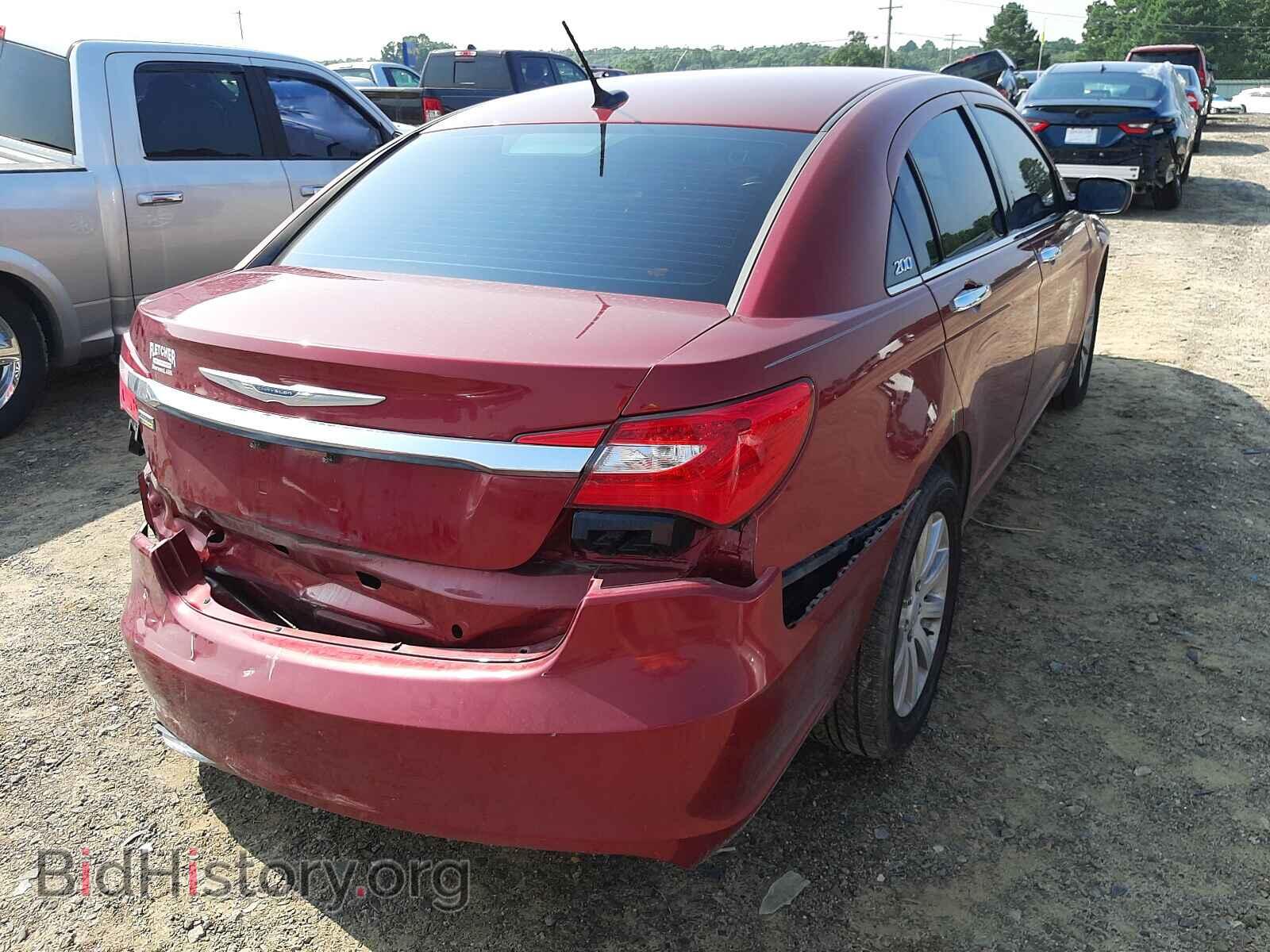 2013 CHRYSLER 200 - VIN: 1C3CCBCG1DN560082 - Фото 4
