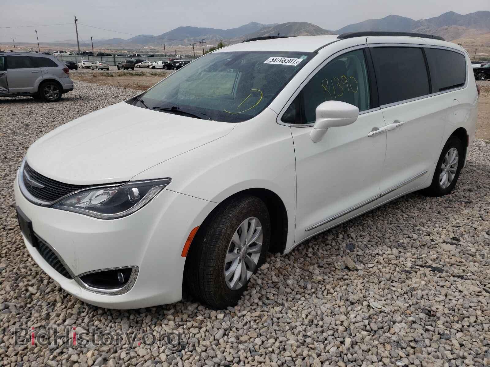 2017 CHRYSLER PACIFICA - VIN: 2C4RC1BG9HR708215 - Photo 2