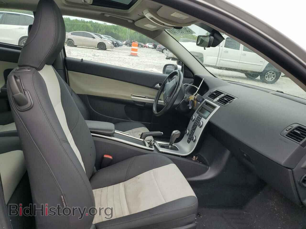 2011 VOLVO C30 - VIN: YV1672MK7B2203756 - Фото 10
