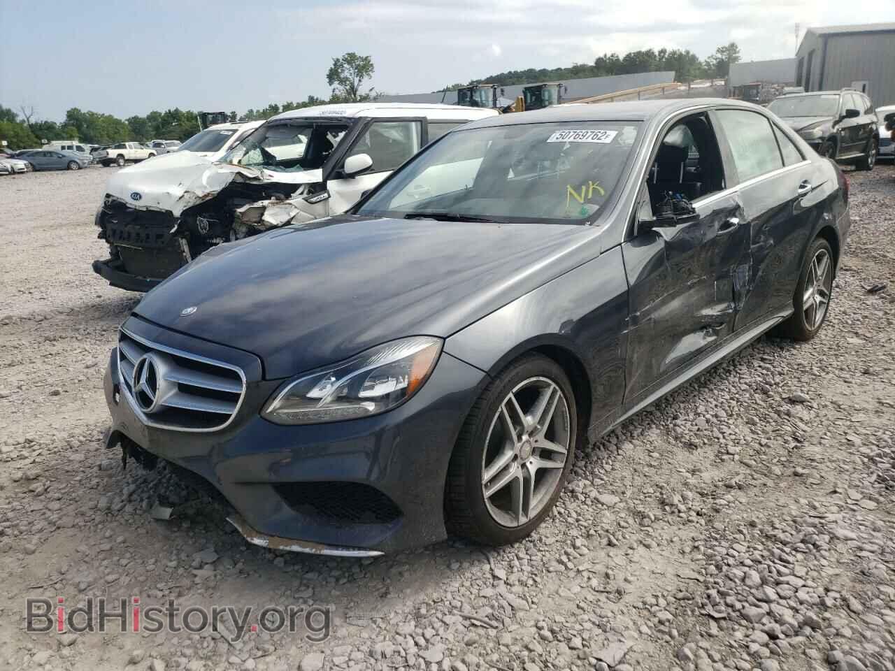 2016 MERCEDES-BENZ E-CLASS - VIN: WDDHF5KB4GB250553 - Фото 2