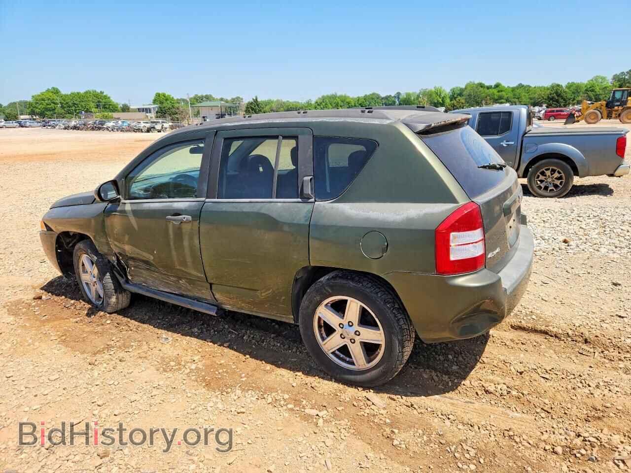 2007 JEEP COMPASS - VIN: 1J8FF47W27D585105 - Фото 2