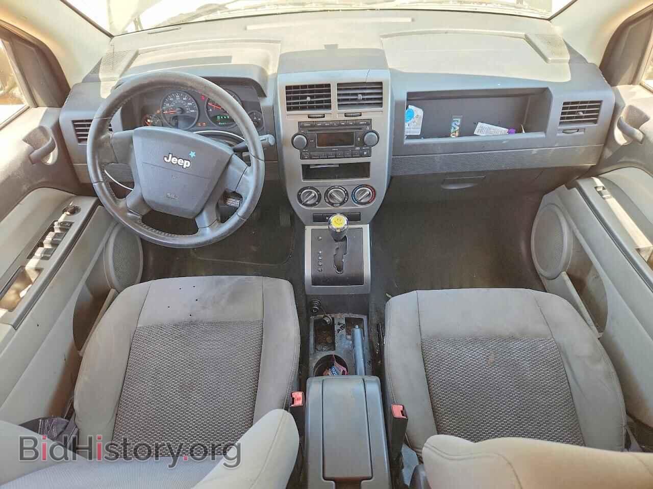 2007 JEEP COMPASS - VIN: 1J8FF47W27D585105 - Фото 8