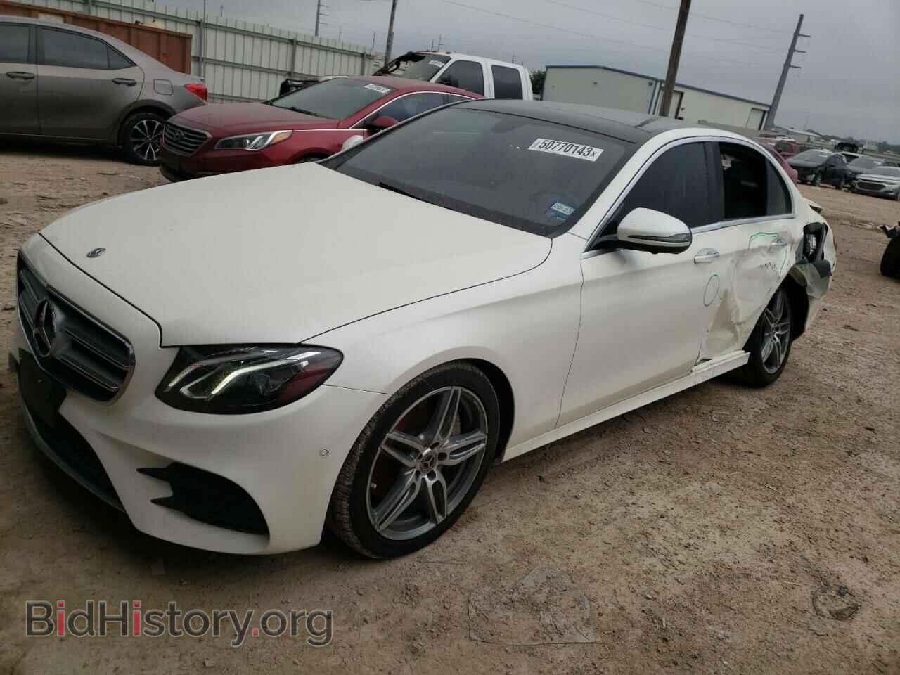 Photo WDDZF4JB8KA556329 - MERCEDES-BENZ E-CLASS 2019