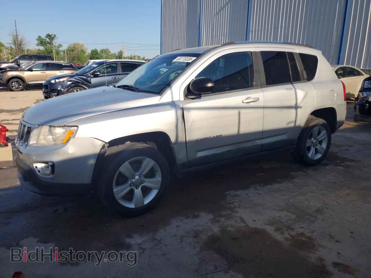 Photo 1J4NF1FB6BD248410 - JEEP COMPASS 2011