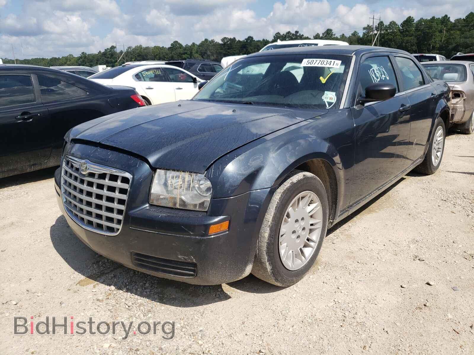 2007 CHRYSLER 300 - VIN: 2C3KA43R37H704503 - Фото 2