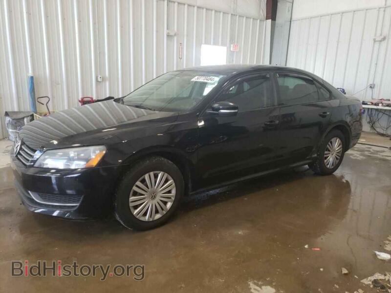 2014 Volkswagen PASSAT S (VIN 1VWAT7A33EC080376) — photo 1 of 12, Copart, damage: side