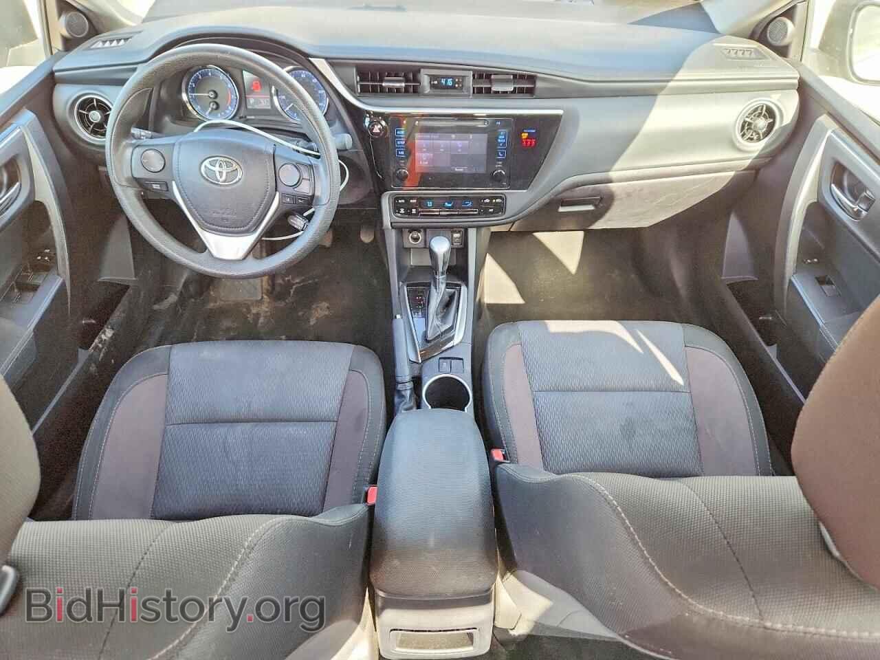 2018 TOYOTA COROLLA - VIN: 2T1BURHE2JC054568 - Фото 8
