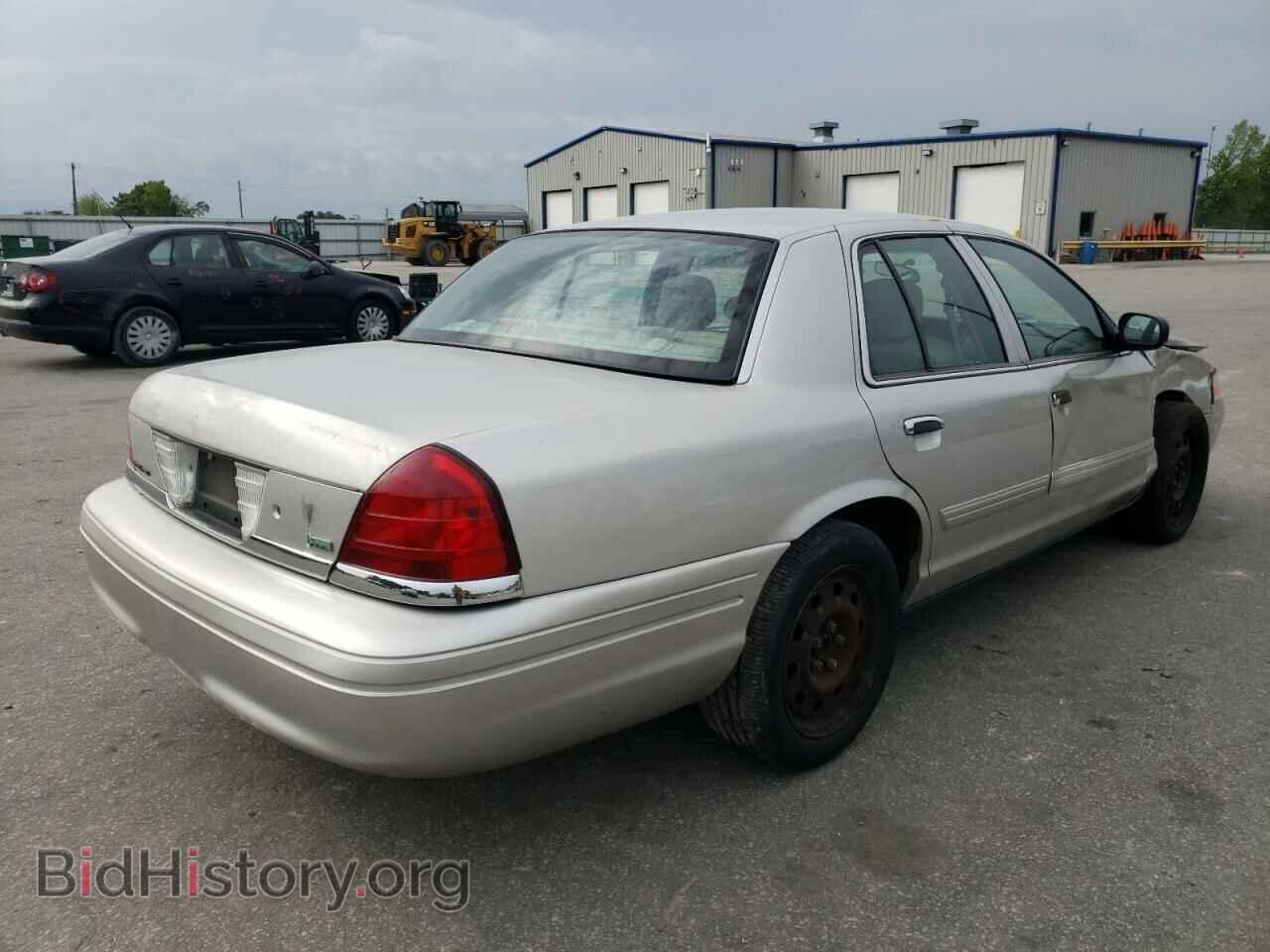 2010 FORD CROWN VIC - VIN: 2FABP7BVXAX117244 - Фото 4