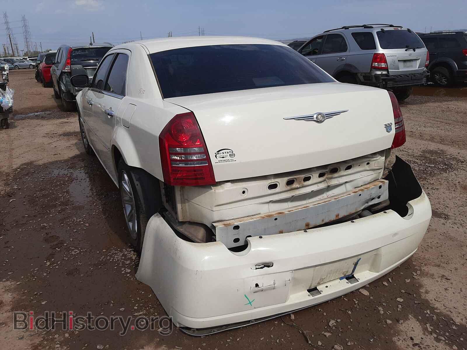 2006 CHRYSLER 300 - VIN: 2C3KA63HX6H257637 - Фото 3