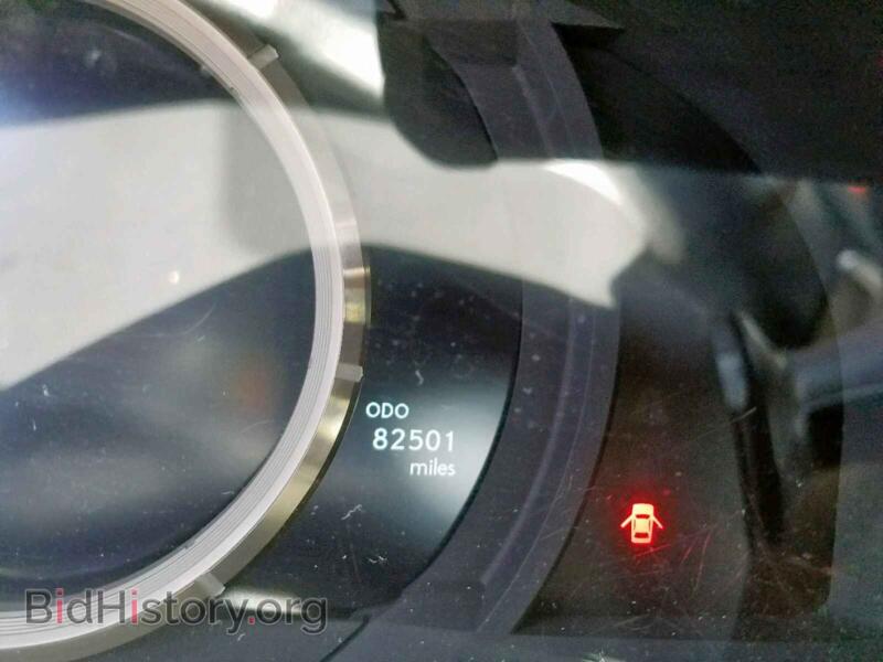 2014 Lexus IS (VIN JTHBE1D24E5001589) — photo 8 of 10