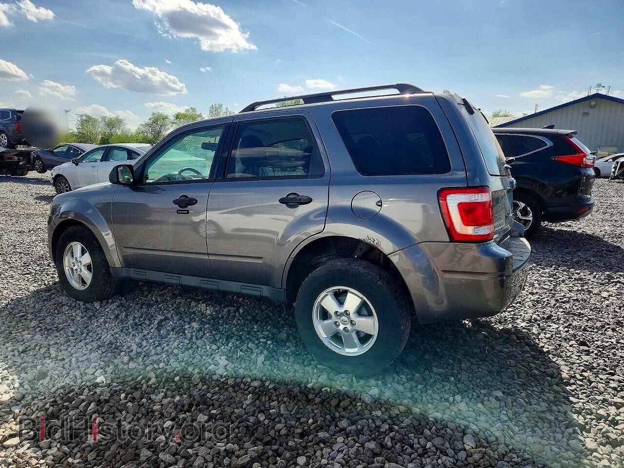 2011 FORD ESCAPE - VIN: 1FMCU9DGXBKB01921 - Photo 2