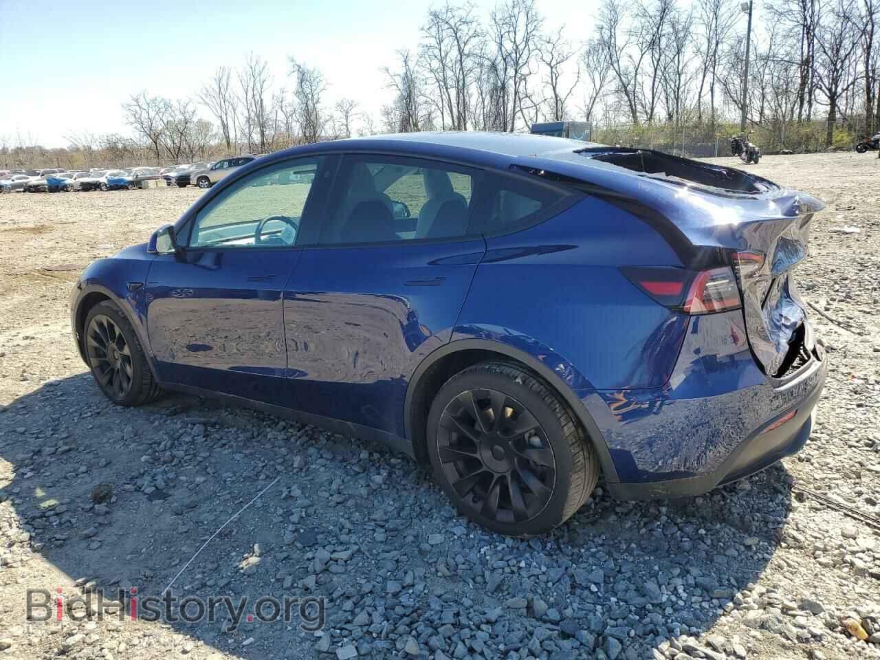 2022 TESLA MODEL Y - VIN: 7SAYGDEE2NF358366 - Photo 2