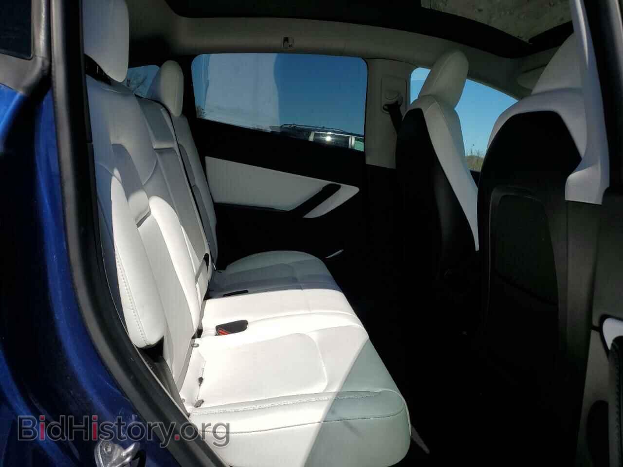 2022 TESLA MODEL Y - VIN: 7SAYGDEE2NF358366 - Photo 11