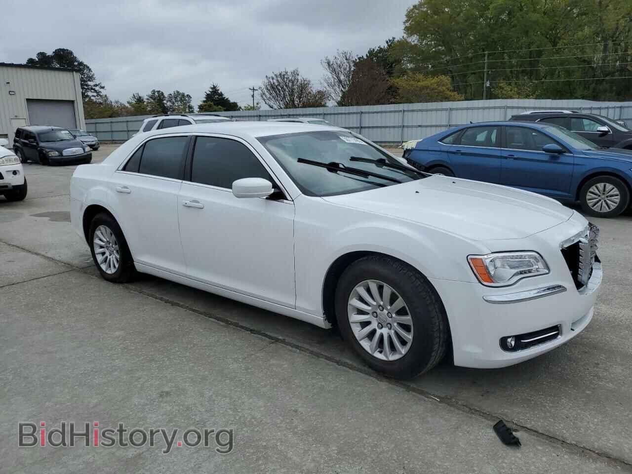 2013 CHRYSLER 300 - VIN: 2C3CCAAG7DH589334 - Фото 4