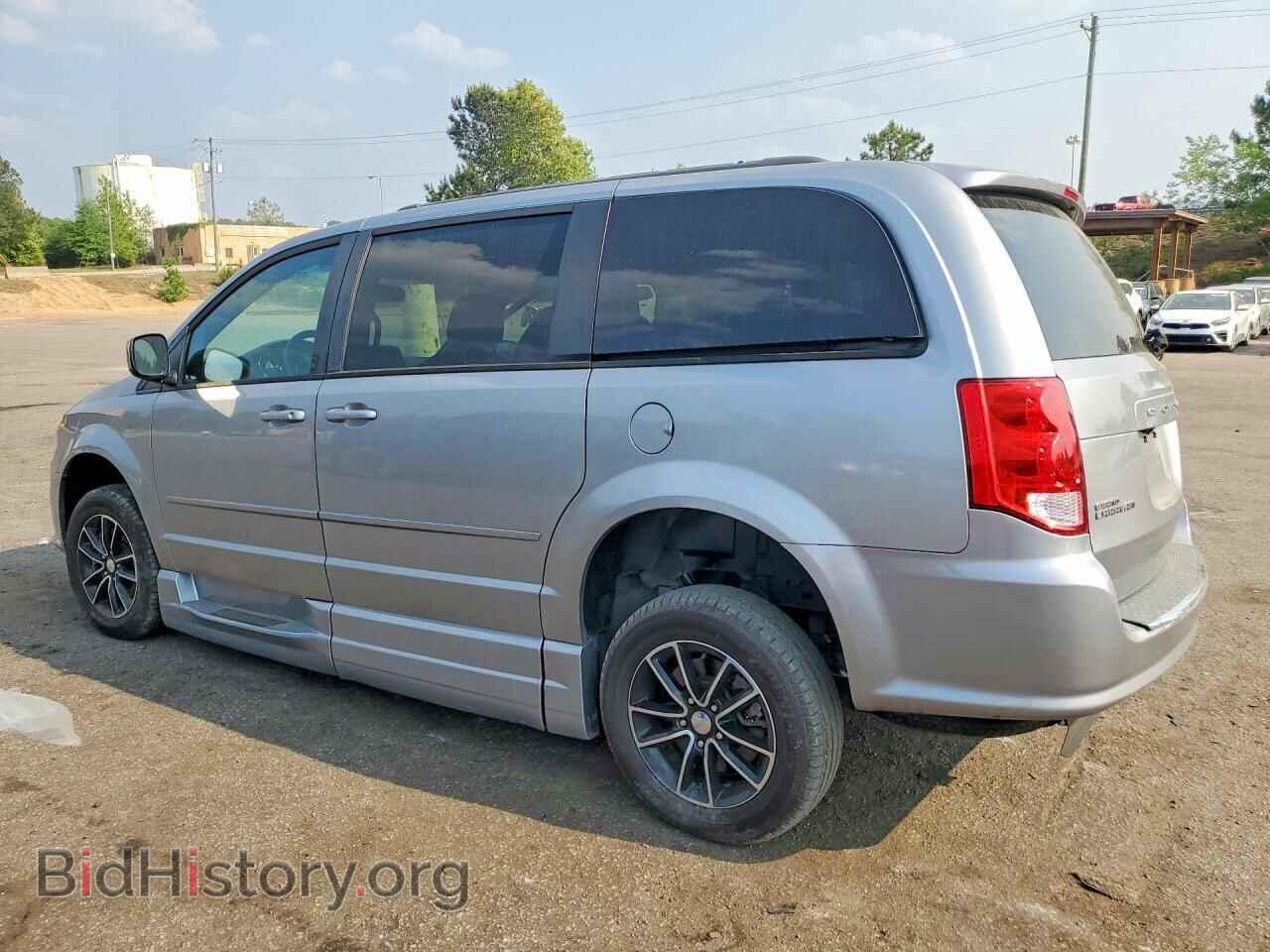 2017 DODGE CARAVAN - VIN: 2C4RDGEG8HR558092 - Photo 2