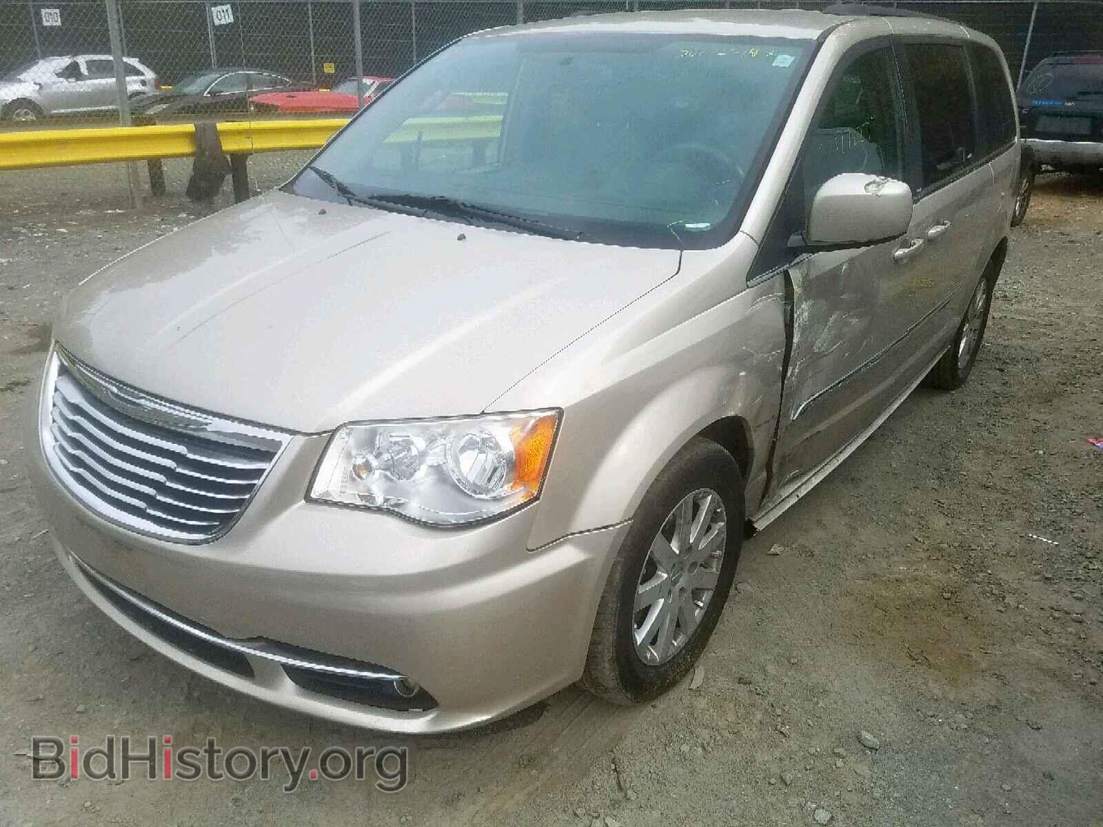 2014 CHRYSLER TOWN & COU - VIN: 2C4RC1BG3ER208613 - Фото 2