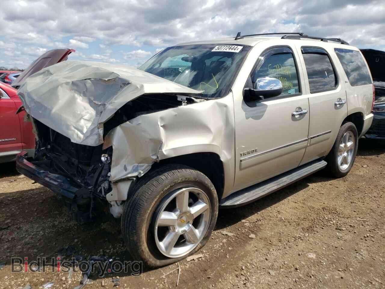 Фотография 1GNSKCE08DR239317 - CHEVROLET TAHOE 2013