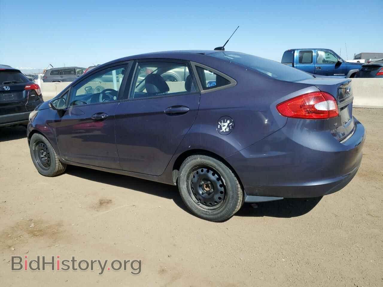 2013 FORD FIESTA - VIN: 3FADP4BJ2DM198728 - Фото 2