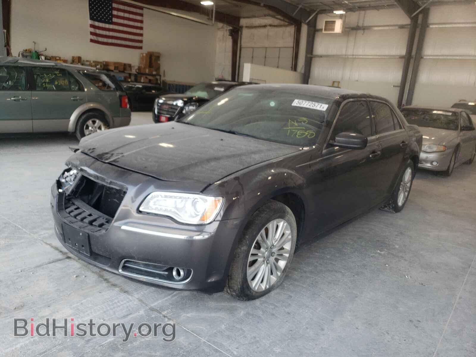 2014 CHRYSLER 300 - VIN: 2C3CCARG8EH211755 - Фото 2