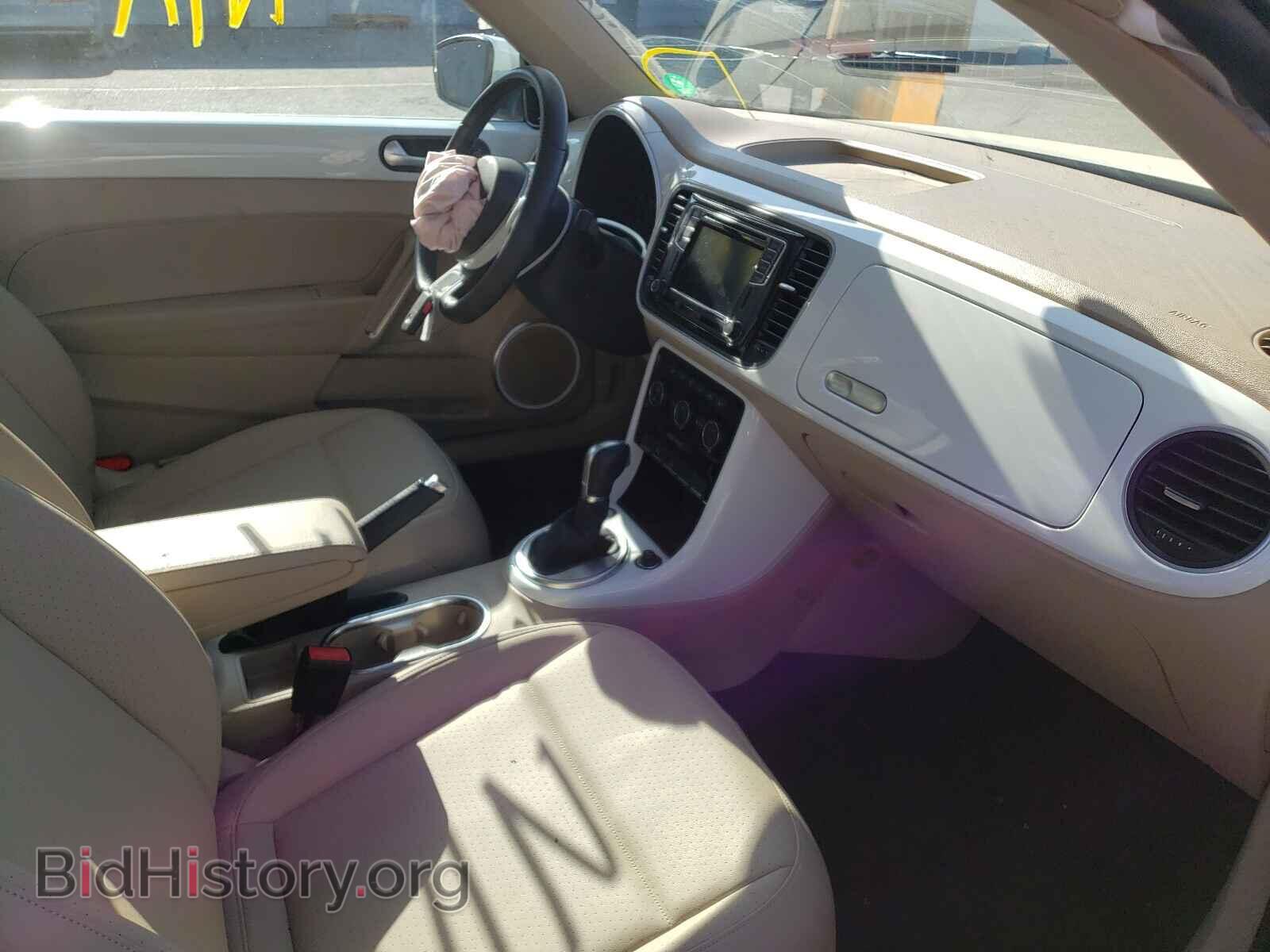 2019 VOLKSWAGEN BEETLE - VIN: 3VWJD7AT2KM720293 - Фото 5