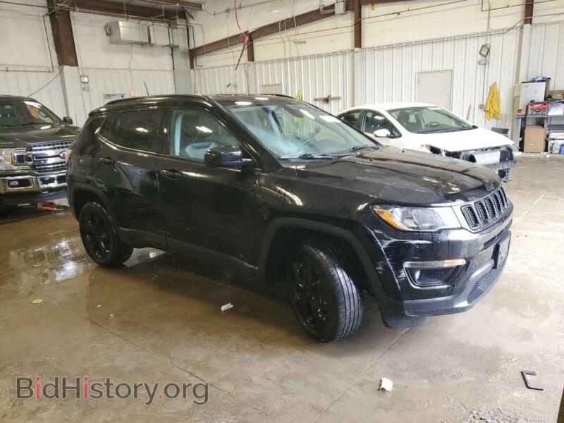 2020 Jeep COMPASS (VIN 3C4NJDBB7LT209932) — photo 4 of 16