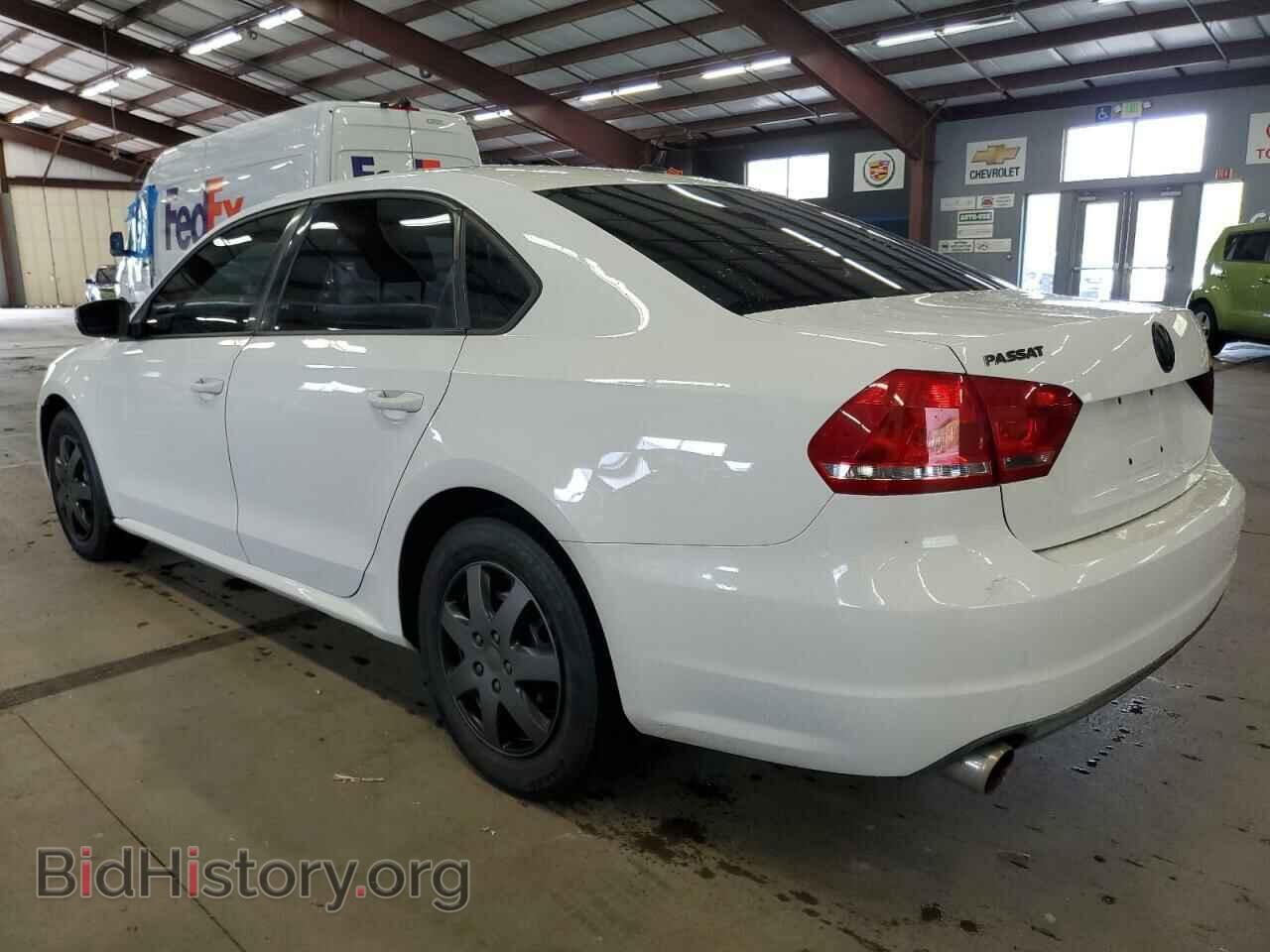 2013 VOLKSWAGEN PASSAT - VIN: 1VWAP7A30DC080080 - Фото 2