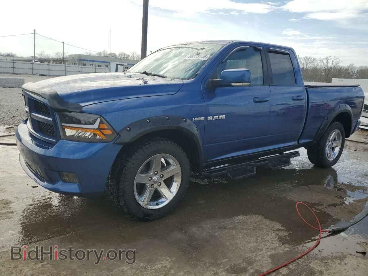 Photo 1D3HV18T59S764959 - DODGE All Models 2009