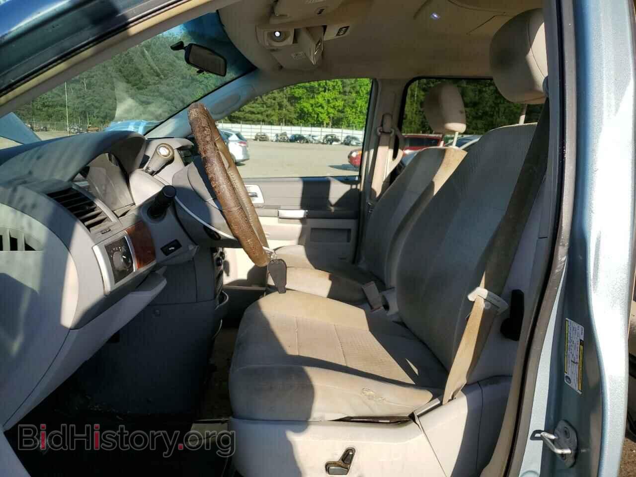 2008 CHRYSLER MINIVAN - VIN: 2A8HR54P98R824487 - Фото 7