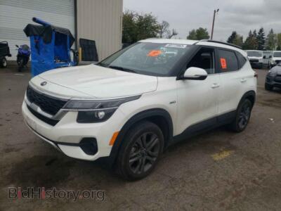 2021 Kia SELTOS Seltos S, white — VIN KNDEUCAA7M7217173, Copart