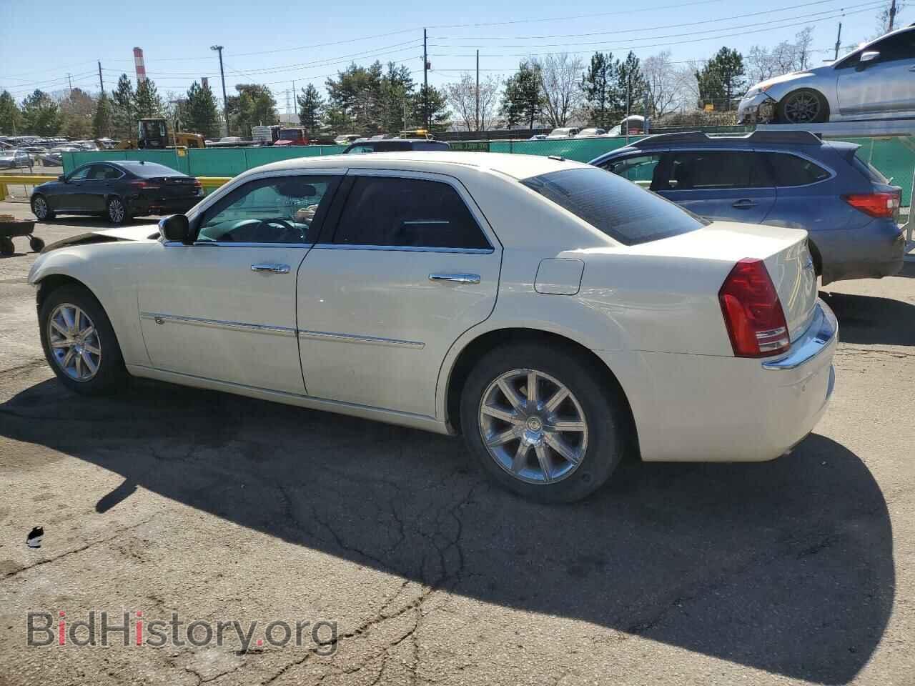 2010 CHRYSLER 300 - VIN: 2C3CA6CT9AH140200 - Фото 2