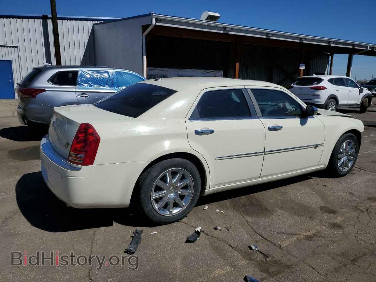 2010 CHRYSLER 300 - VIN: 2C3CA6CT9AH140200 - Фото 3