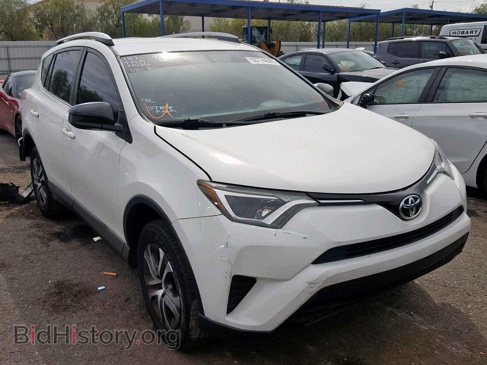 Photo JTMZFREV9GJ081888 - TOYOTA RAV4 LE 2016