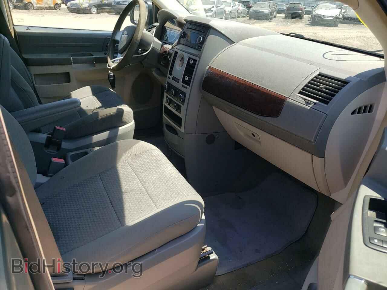 2010 CHRYSLER MINIVAN - VIN: 2A4RR2D1XAR456293 - Фото 5