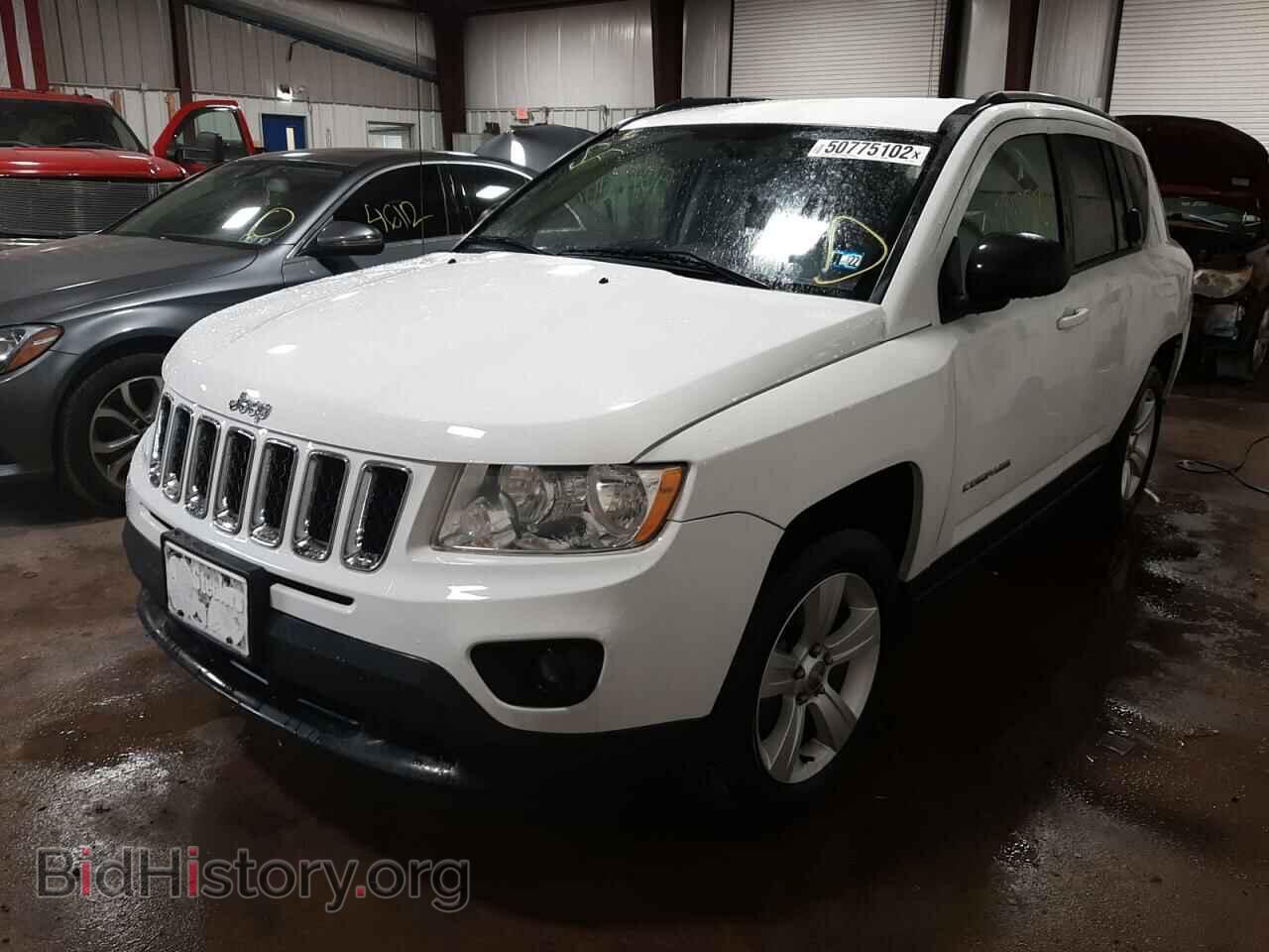 2013 JEEP COMPASS - VIN: 1C4NJDBB8DD271640 - Фото 2