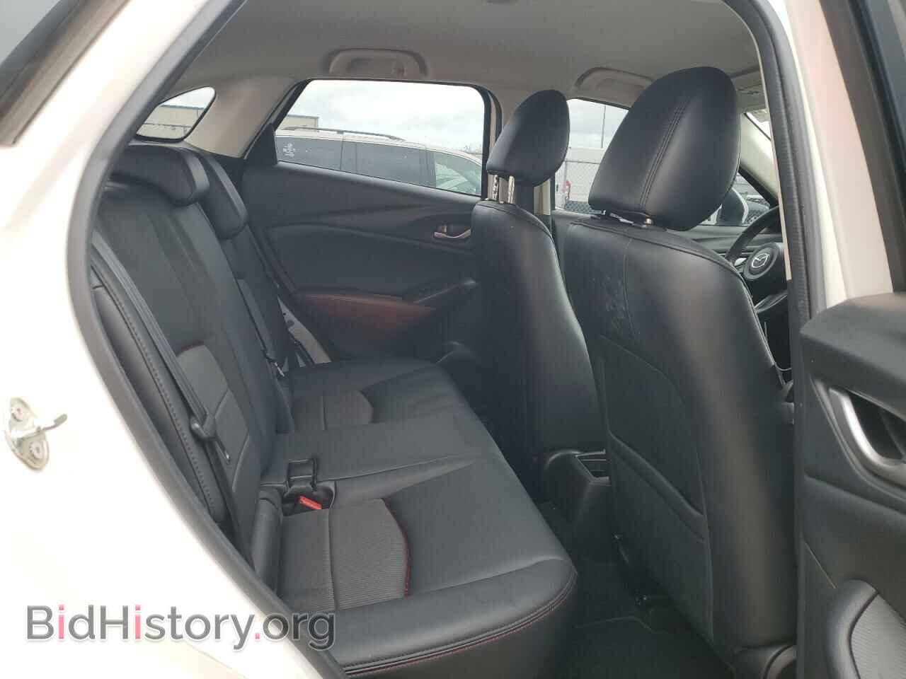 2018 MAZDA CX-3 - VIN: JM1DKFC75J0327924 - Фото 11