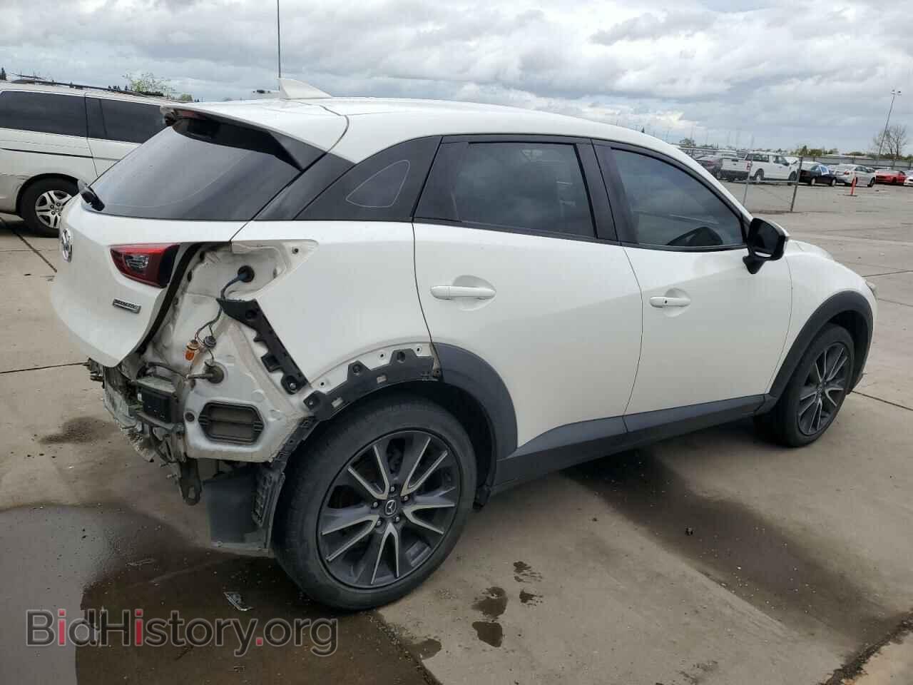 2018 MAZDA CX-3 - VIN: JM1DKFC75J0327924 - Фото 3