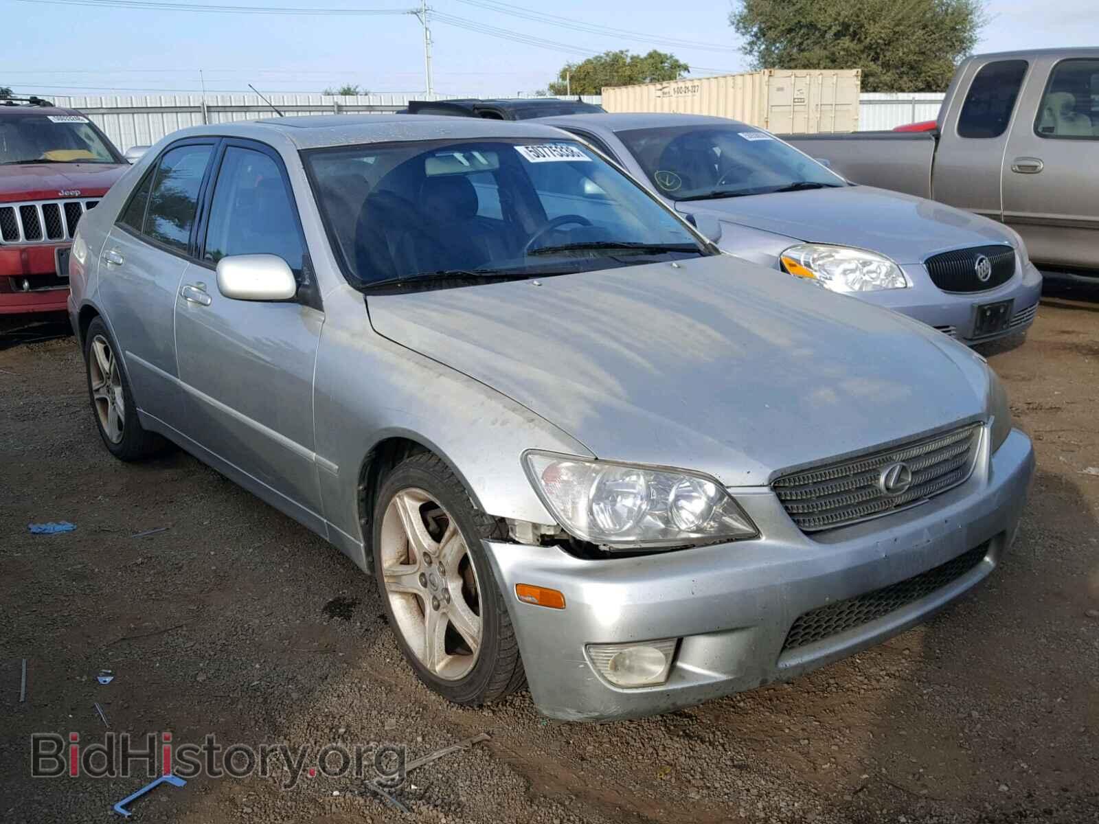Photo JTHBD182610001422 - LEXUS IS 2001