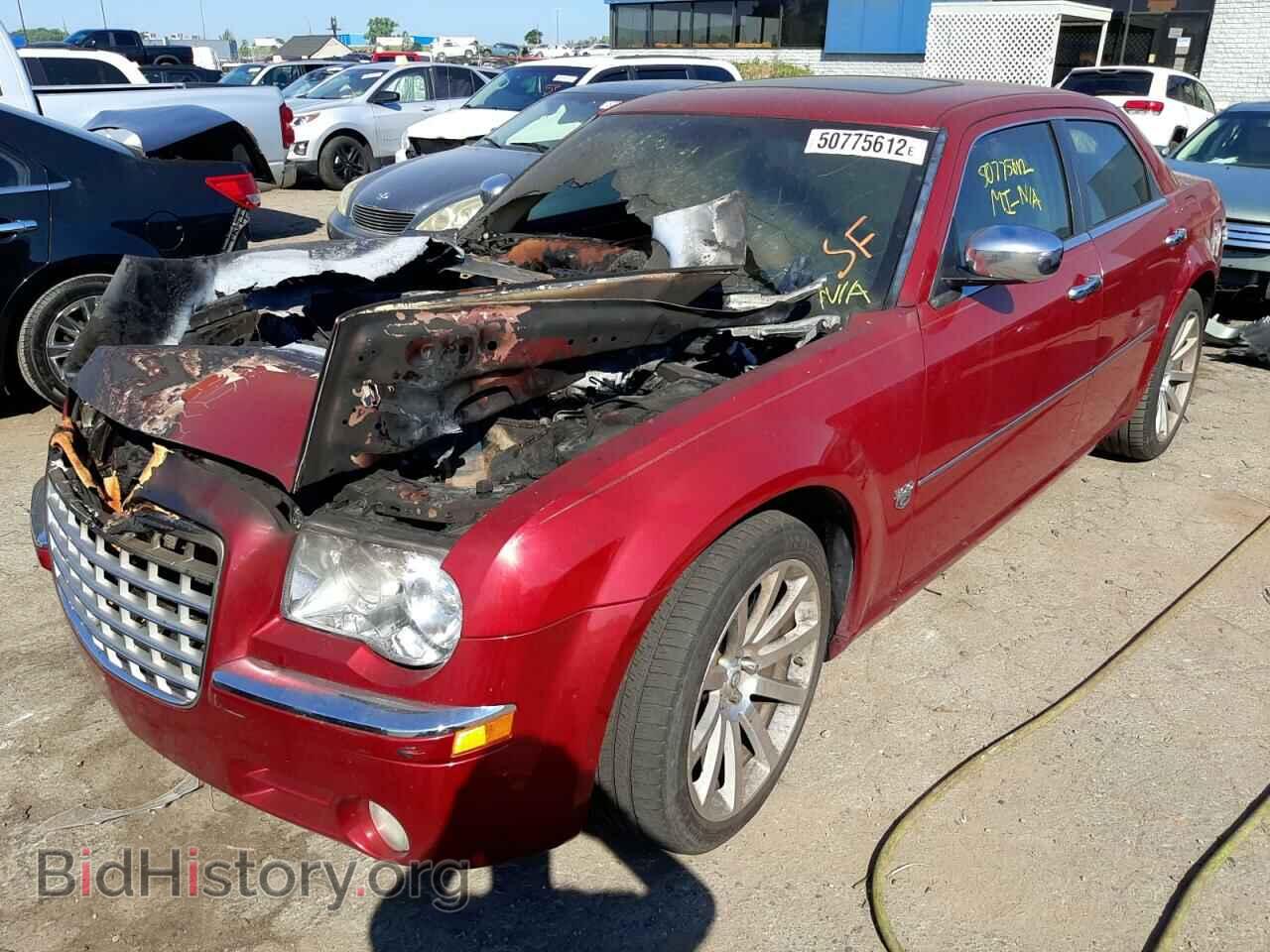 2007 CHRYSLER 300 - VIN: 2C3KA63H17H777033 - Фото 2