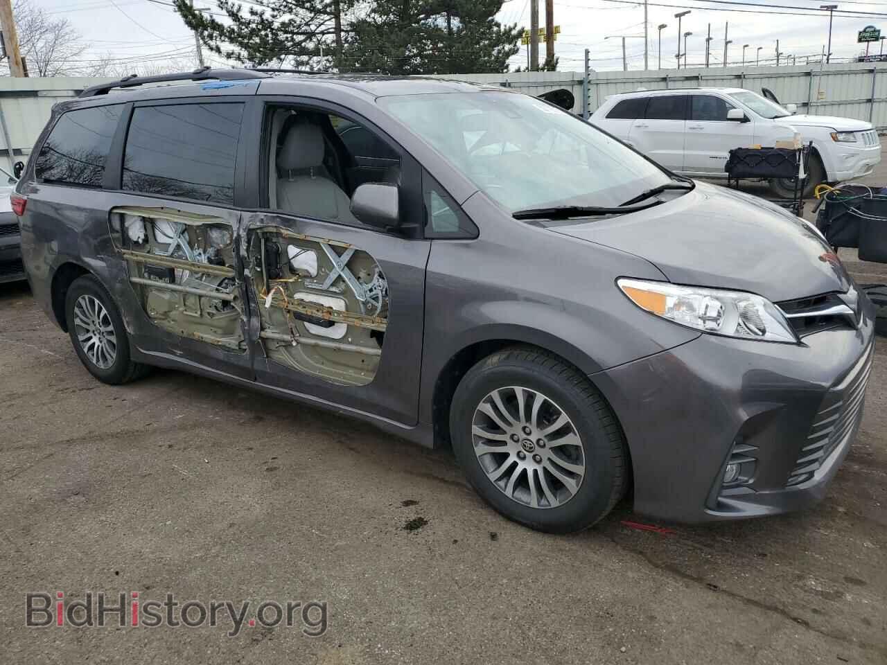 2020 TOYOTA All Models - VIN: 5TDYZ3DC2LS077632 - Фото 4