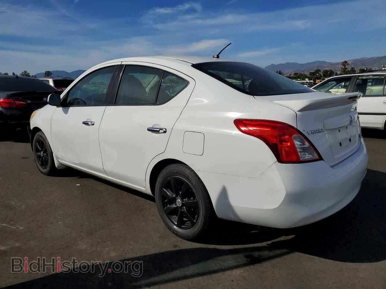 2014 NISSAN VERSA - VIN: 3N1CN7AP9EL827401 - Фото 2