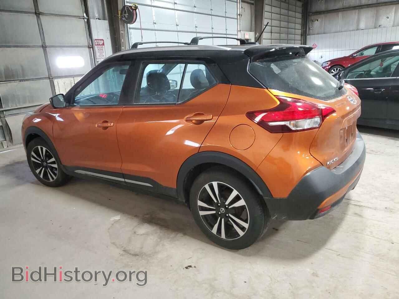2019 NISSAN KICKS - VIN: 3N1CP5CU9KL568115 - Фото 2