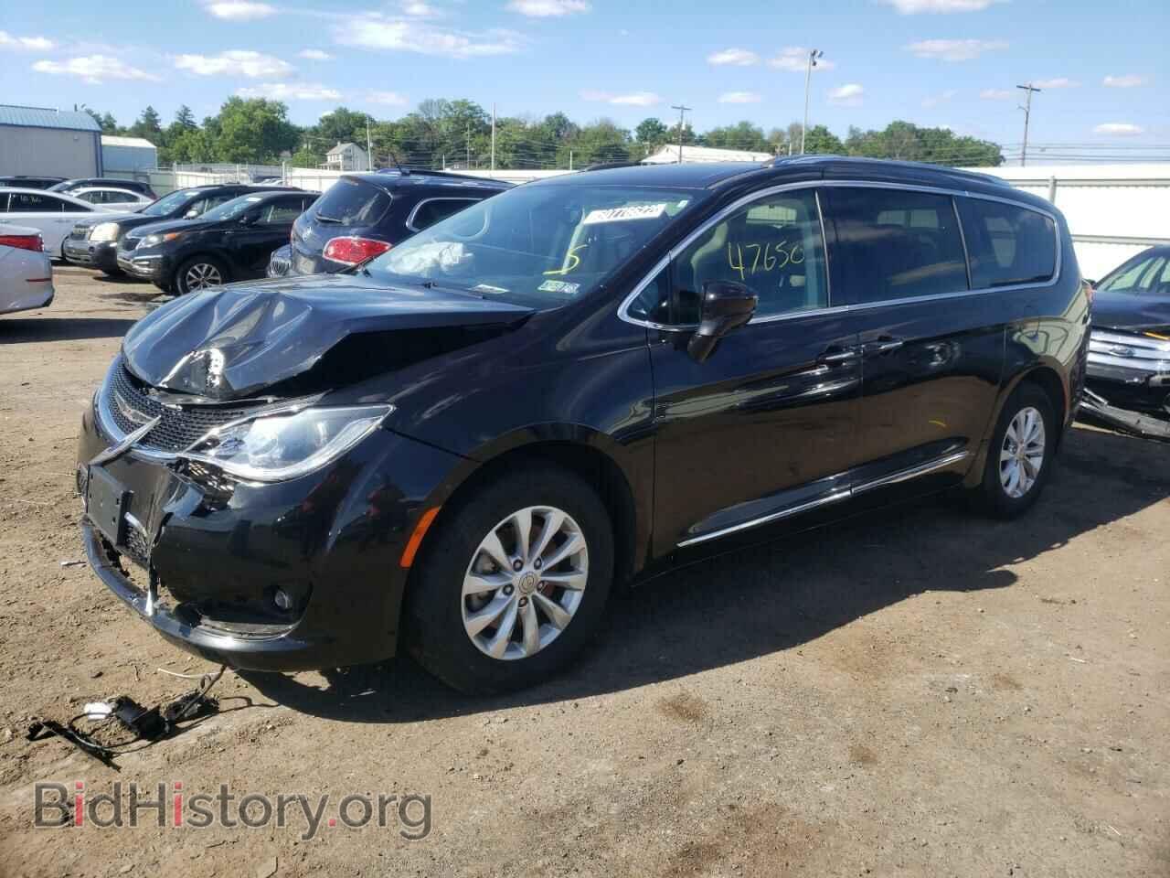 2019 CHRYSLER PACIFICA - VIN: 2C4RC1BG0KR731017 - Photo 2