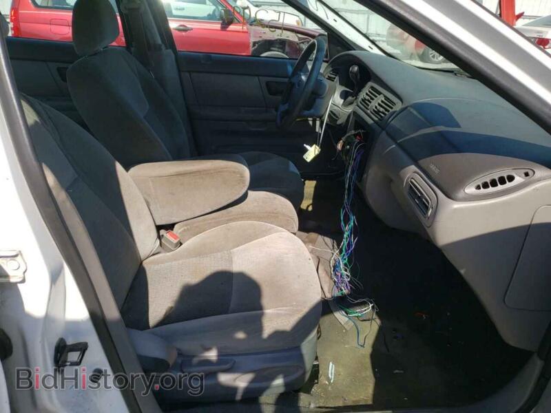 2006 Ford TAURUS (VIN 1FAFP53U96A165684) — photo 5 of 10
