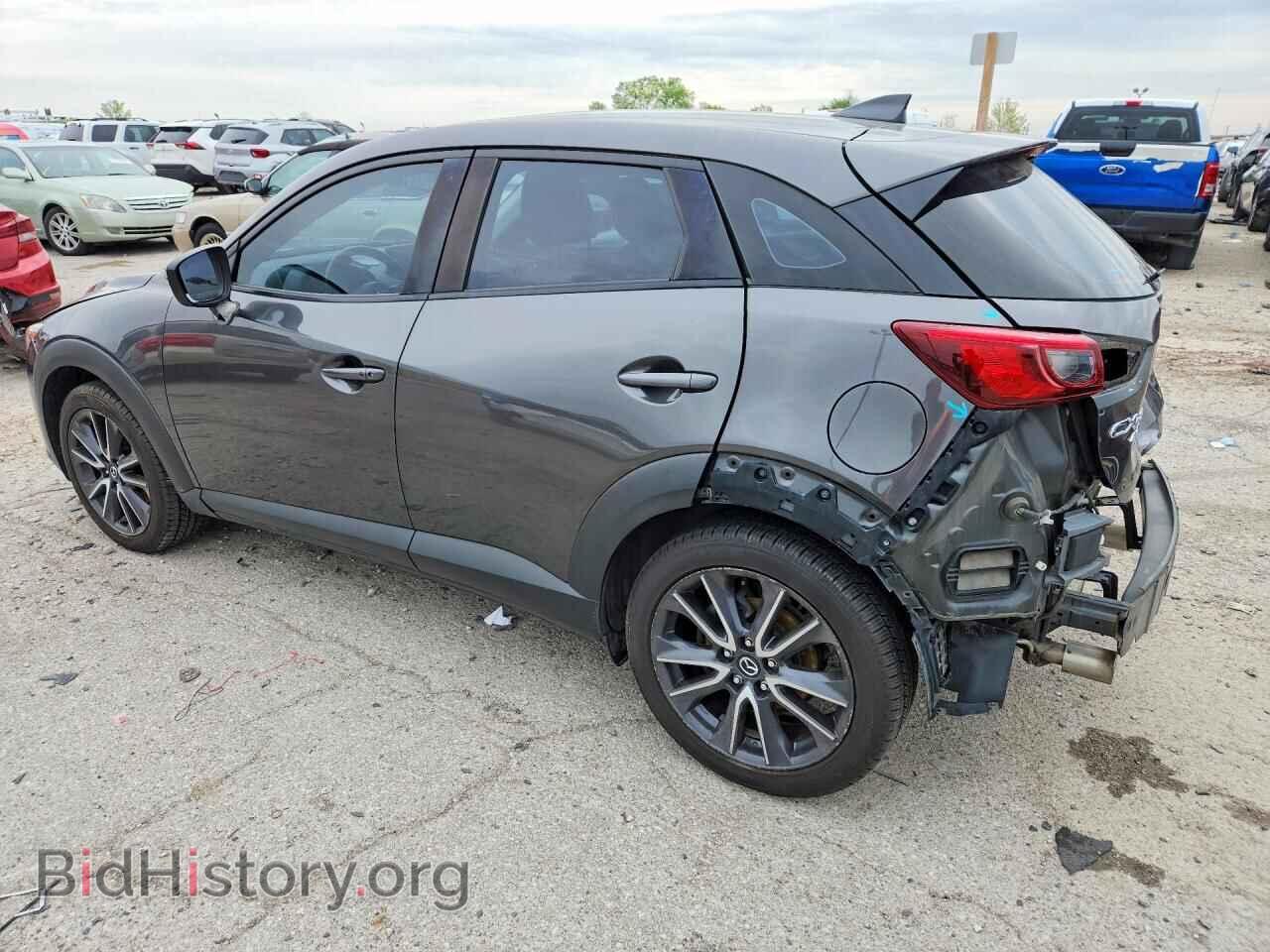 2018 MAZDA CX-3 - VIN: JM1DKFC70J1324715 - Photo 2