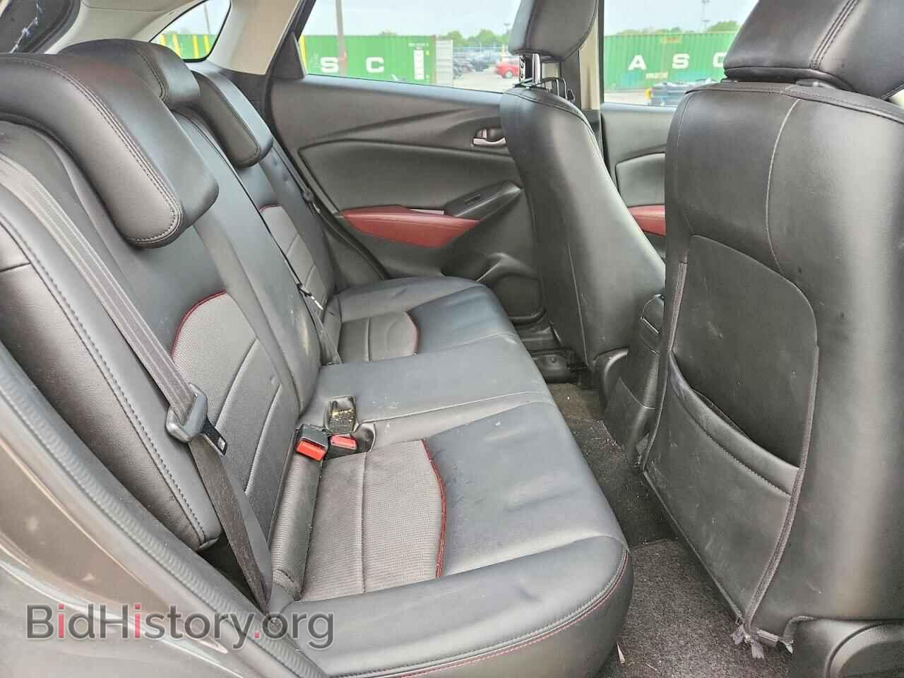 2018 MAZDA CX-3 - VIN: JM1DKFC70J1324715 - Photo 11