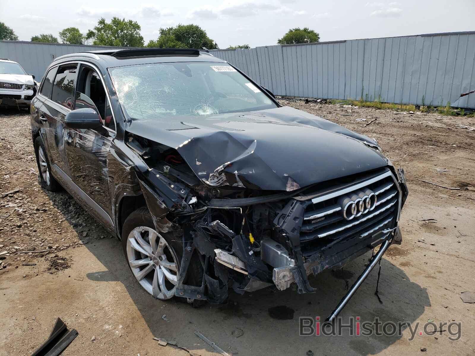 Photo WA1LAAF76KD044420 - AUDI Q7 2019