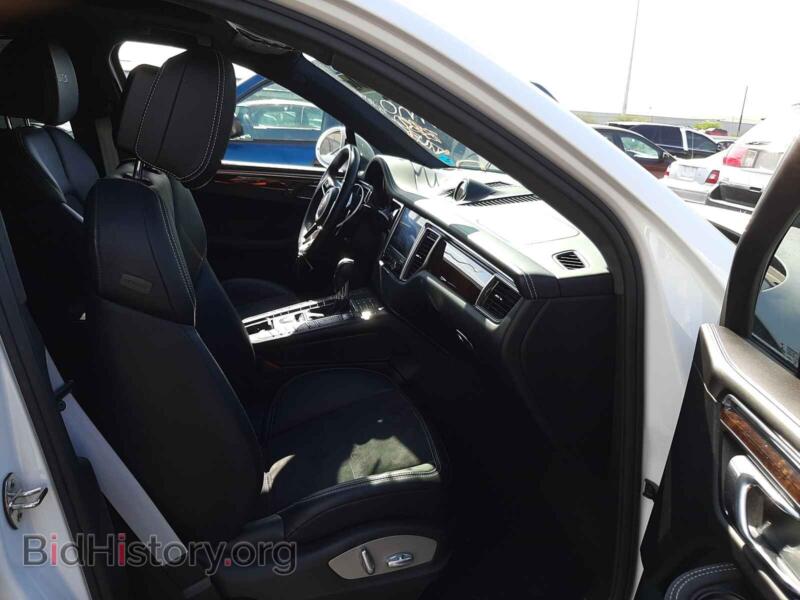 2017 Porsche MACAN (VIN WP1AG2A55HLB54010) — фото 5 из 10