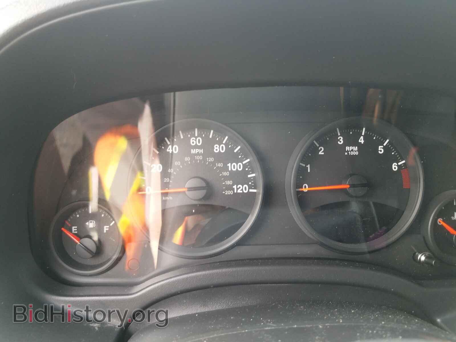 2011 JEEP COMPASS - VIN: 1J4NF1FB6BD180464 - Photo 8