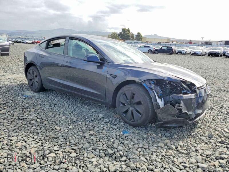 2024 Tesla MODEL 3 (VIN 5YJ3E1EA9RF826883) — фото 4 из 14